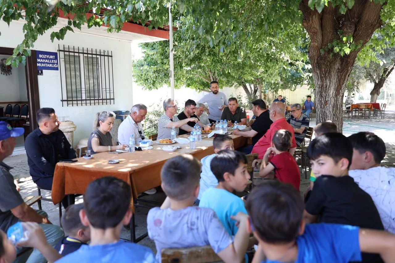 BAŞKAN TETİK SORUNLARI MAKAMDA DEĞİL YERİNDE DİNLİYOR