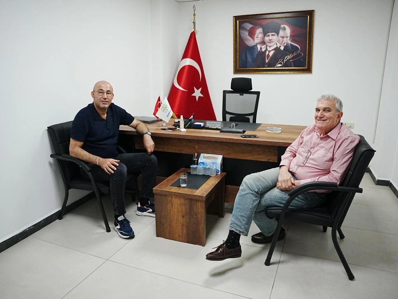 BAŞKAN ZENCİRCİ’DEN ÖRNEK UYGULAMA  “HER ÇARŞAMBA BAŞKANLIK MAKAMI ORTAKLAR’DA”