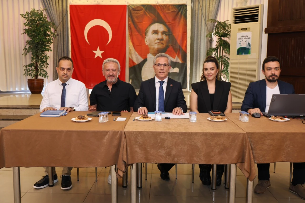 NAZİLLİ’DE DİJİTAL BELEDİYECİLİKTE YENİ DÖNEM: E-İMAR VE UNİVERSE SİSTEMİ HİZMETE GİRDİ