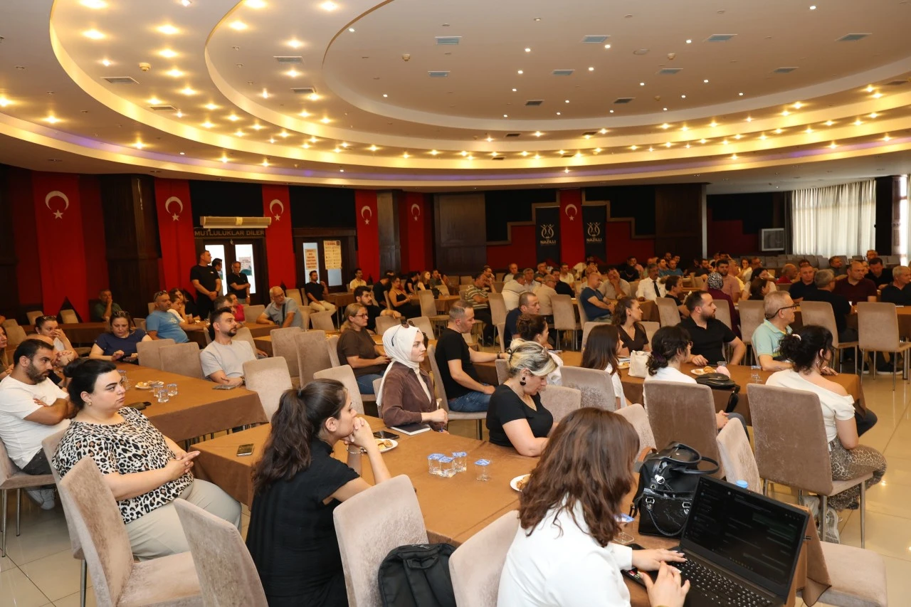 NAZİLLİ’DE DİJİTAL BELEDİYECİLİKTE YENİ DÖNEM: E-İMAR VE UNİVERSE SİSTEMİ HİZMETE GİRDİ