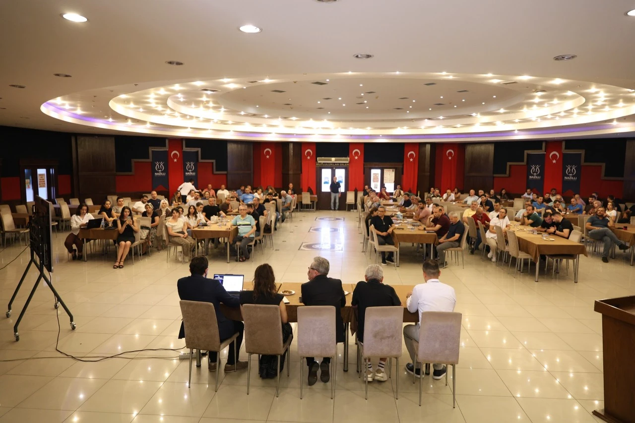 NAZİLLİ’DE DİJİTAL BELEDİYECİLİKTE YENİ DÖNEM: E-İMAR VE UNİVERSE SİSTEMİ HİZMETE GİRDİ