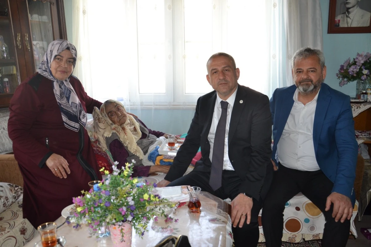 AK PARTİLİ ABAK'TAN YAŞLI VE HASTA VATANDAŞLARA BAYRAM ZİYARETİ