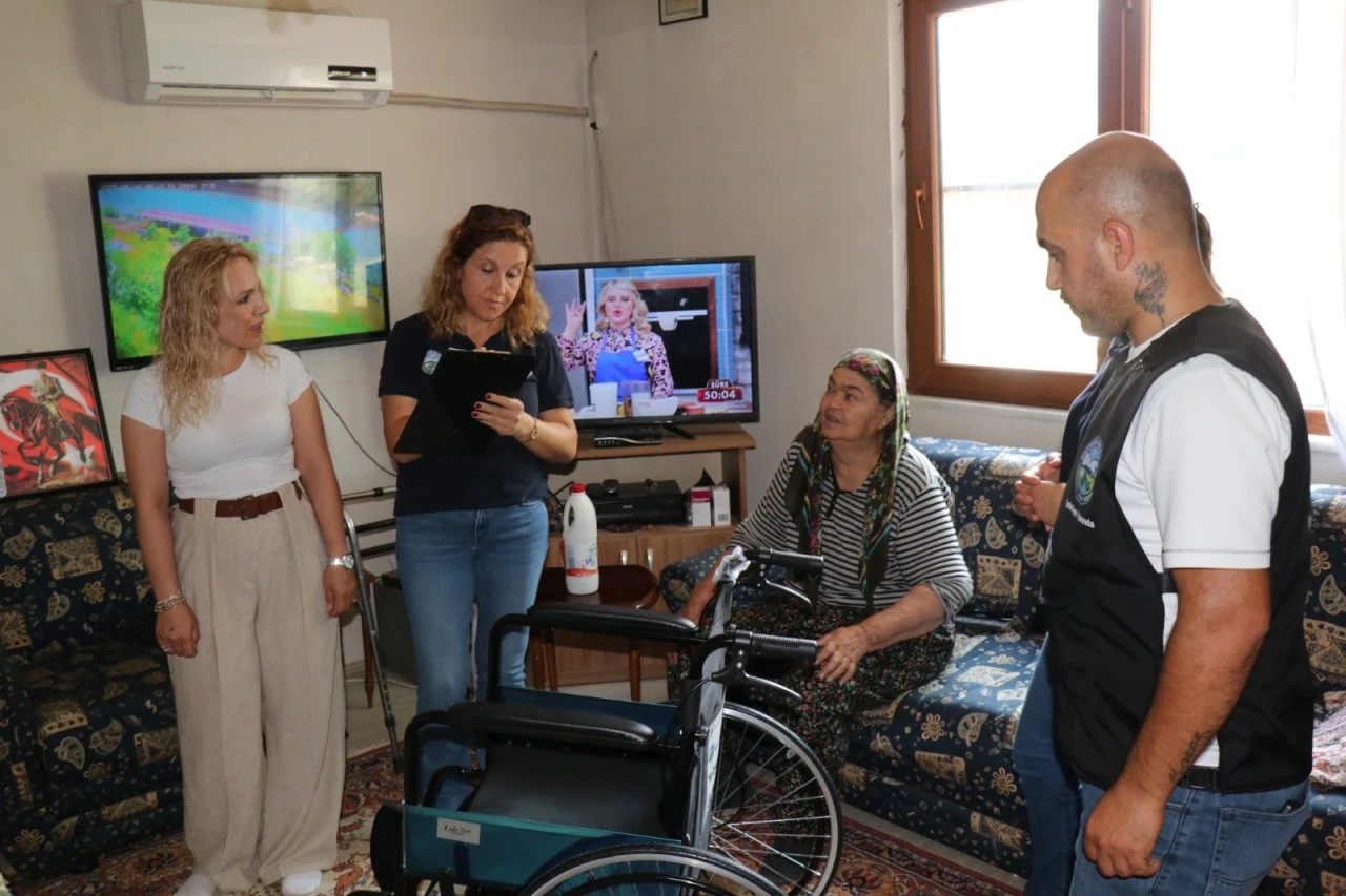 BAŞKAN ÖZEL: “İHTİYAÇ DUYAN HER VATANDAŞIMIZIN YANINDAYIZ”