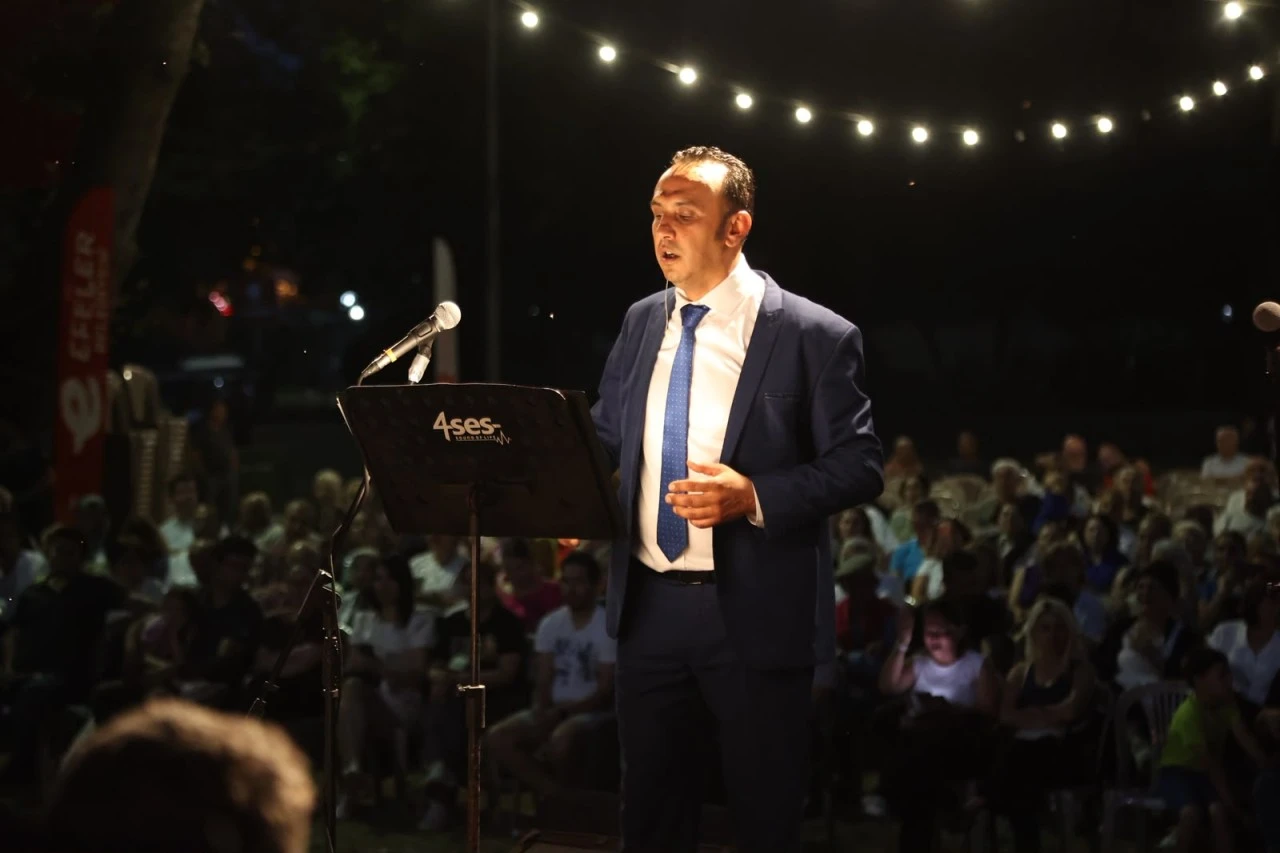 BAŞKAN YETİŞKİN’DEN PINARBAŞI’NDA SANAT ŞÖLENİ