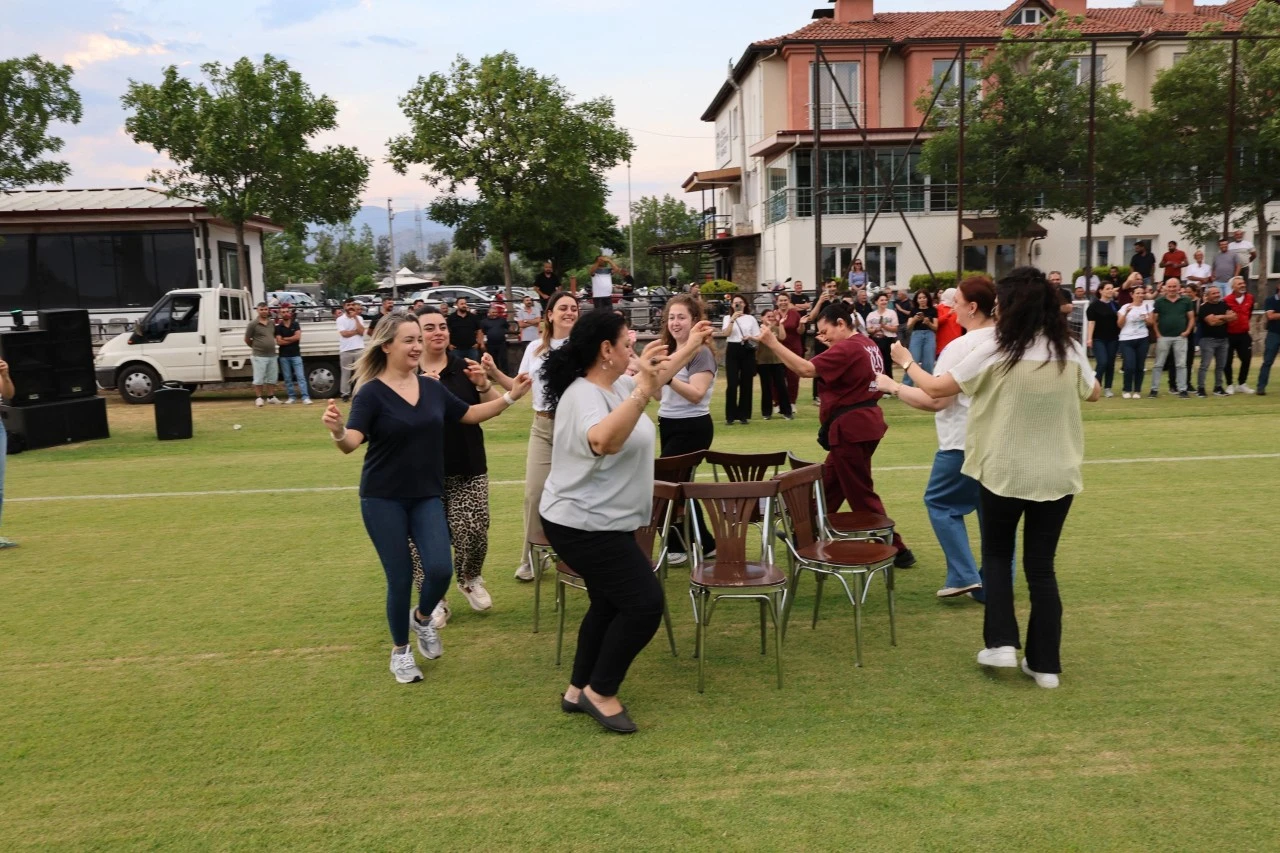 NAZİLLİ BELEDİYESİ’NDEN PERSONELE “BİZİM GÜNÜMÜZ” MOTİVASYON GECESİ