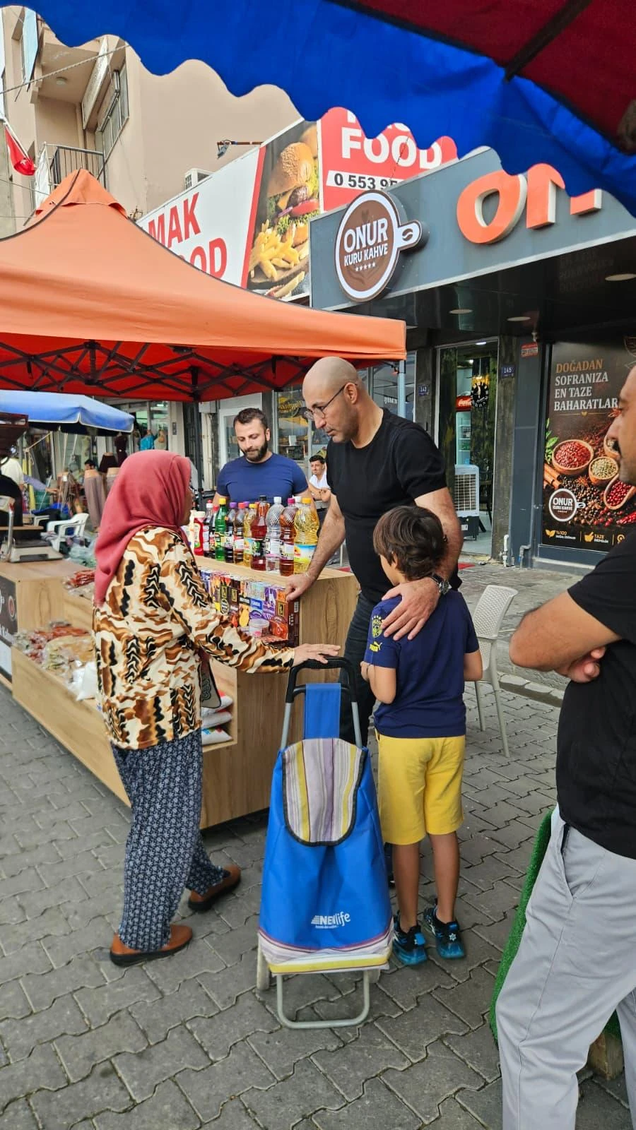 BAŞKAN ZENCİRCİ SEMT PAZARI PROJESİNİ HAYATA GEÇİRDİ