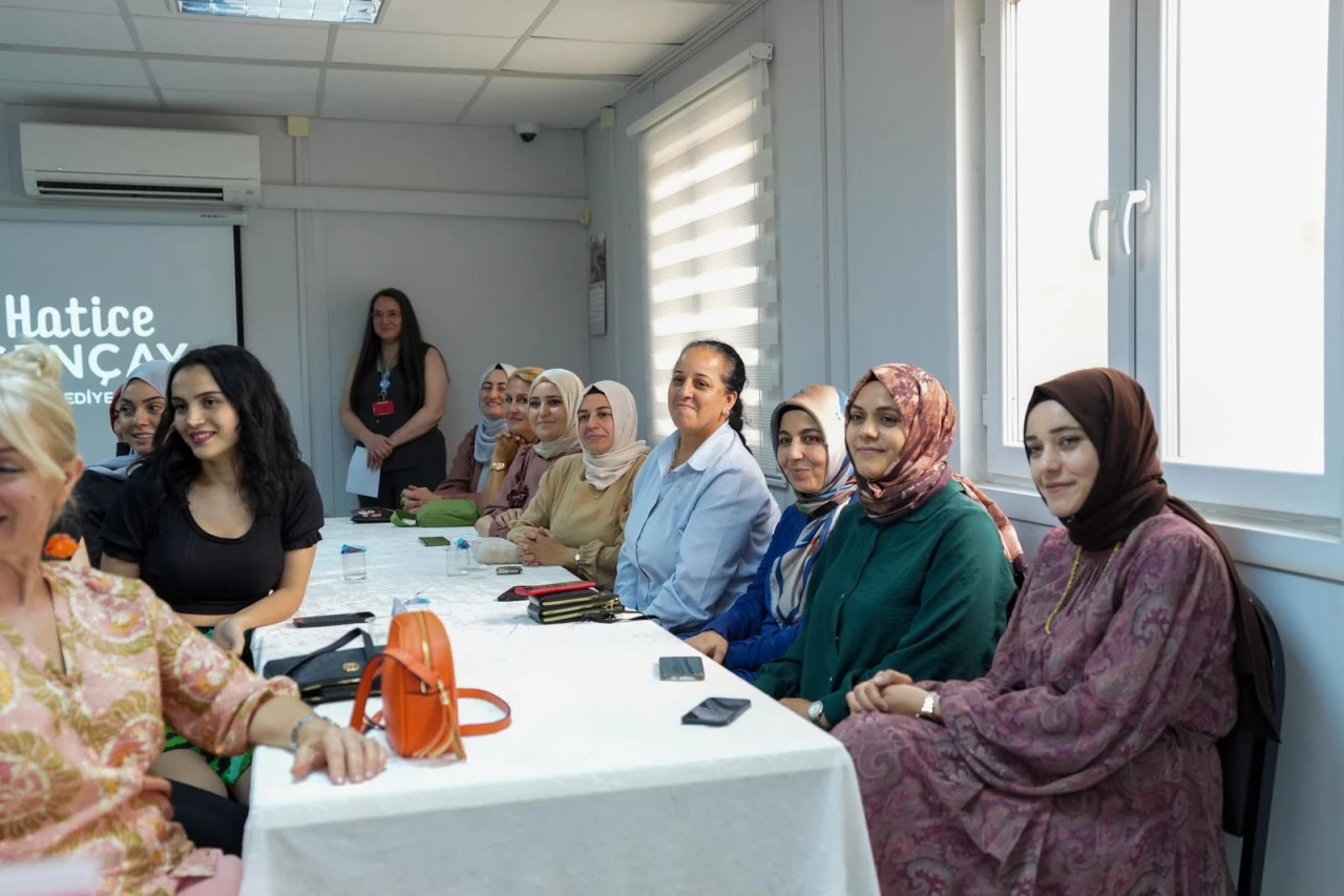 DİDİM BELEDİYESİ MODA TASARIM VE TEMEL DİKİŞ EĞİTİMİ YIL SONU ETKİNLİĞİ GERÇEKLEŞTİRİLDİ