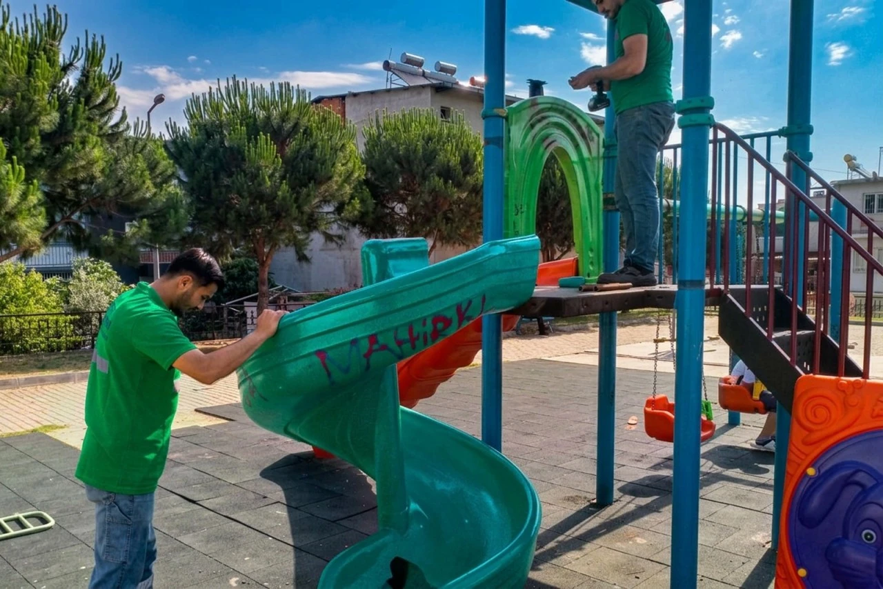 EFELER BELEDİYESİ’NDEN PARK VANDALLIĞINA HIZLI MÜDAHALE