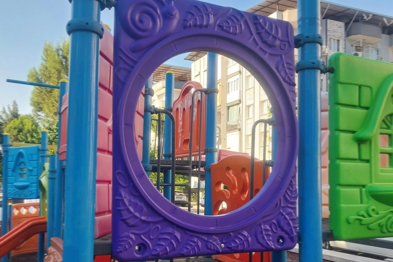 EFELER BELEDİYESİ’NDEN PARK VANDALLIĞINA HIZLI MÜDAHALE