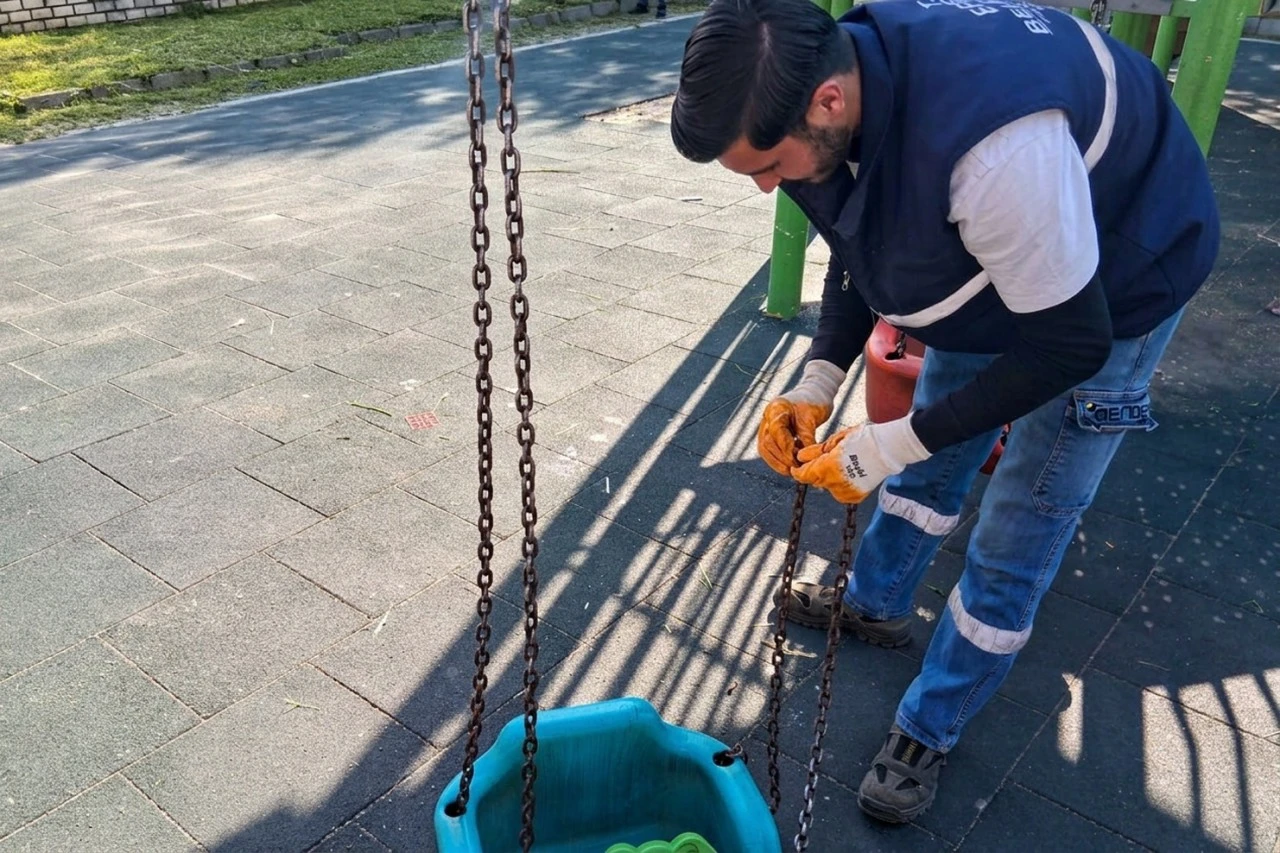 EFELER BELEDİYESİ’NDEN PARK VANDALLIĞINA HIZLI MÜDAHALE