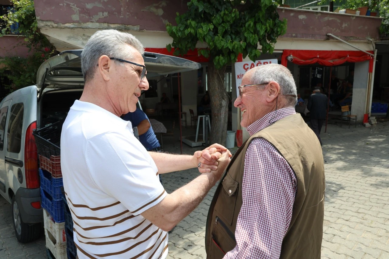 BAŞKAN TETİK AŞAĞI YAKACIK’TA ÜRETİCİLER VE VATANDAŞLARLA BULUŞTU