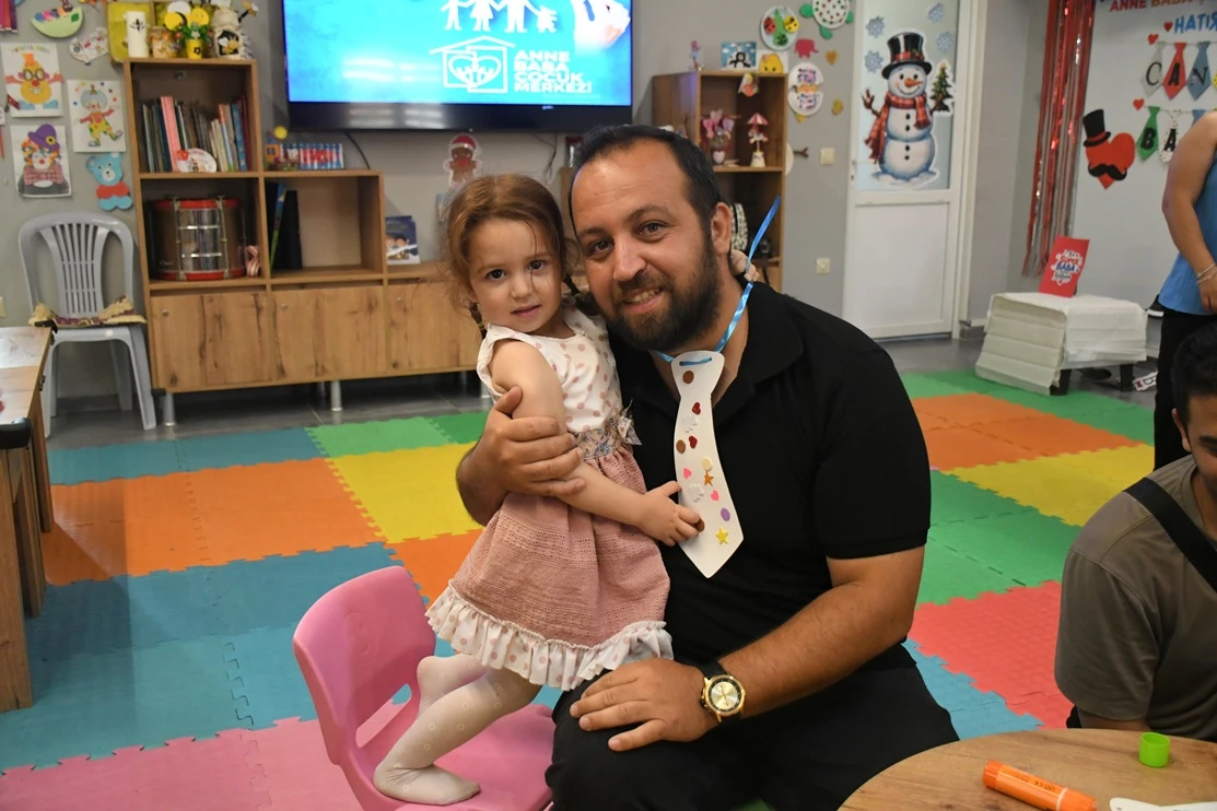 BUGÜN ANNE BABA ÇOCUK MERKEZİ’NİN KAHRAMANI BABALARDI
