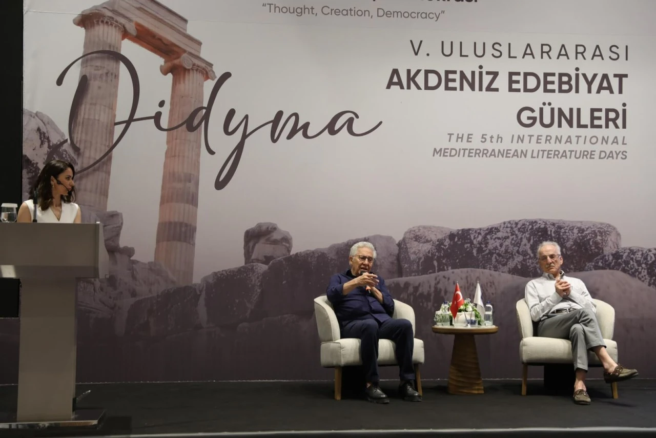 DİDYMA V. ULUSLARARASI AKDENİZ EDEBİYAT GÜNLERİ MUHTEŞEM BİR KAPANIŞ GECESİYLE TAMAMLANDI
