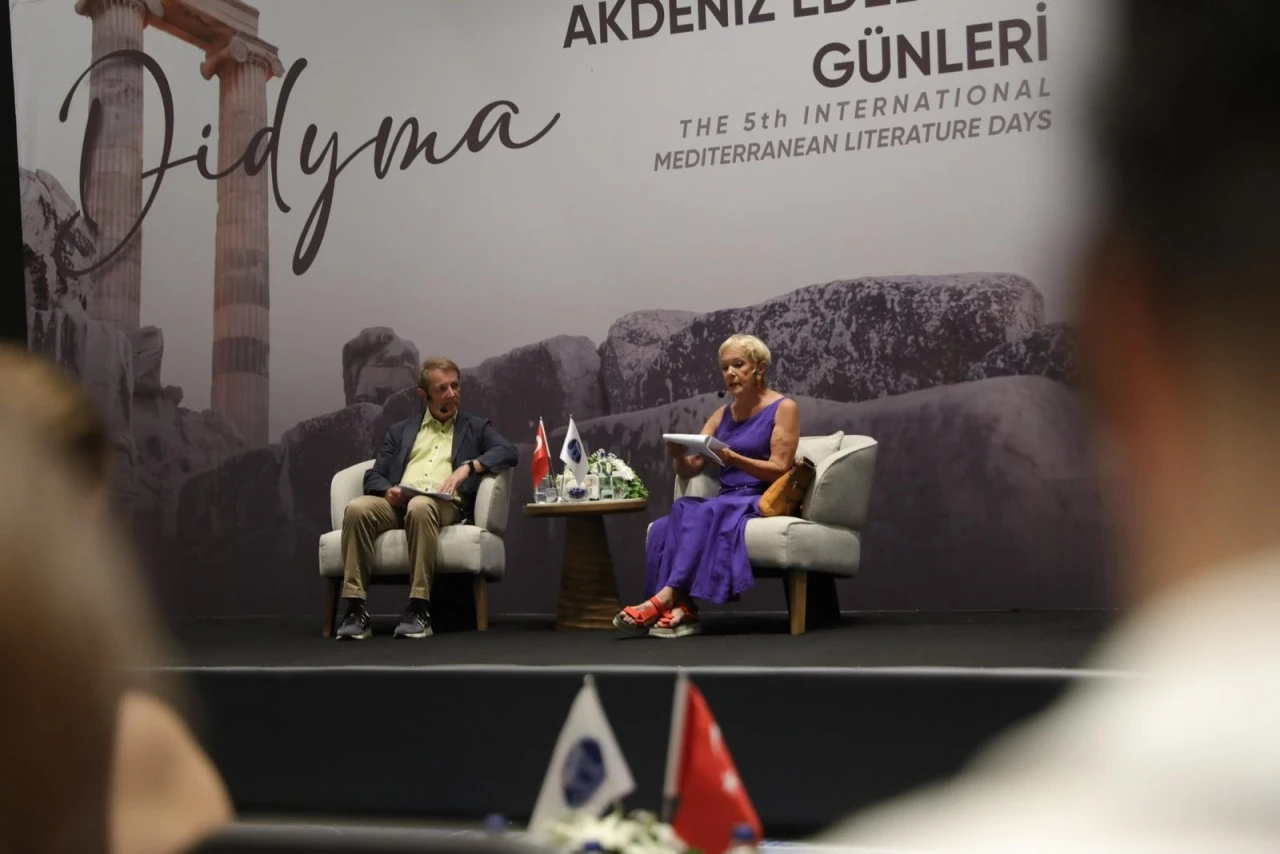DİDYMA V. ULUSLARARASI AKDENİZ EDEBİYAT GÜNLERİ MUHTEŞEM BİR KAPANIŞ GECESİYLE TAMAMLANDI