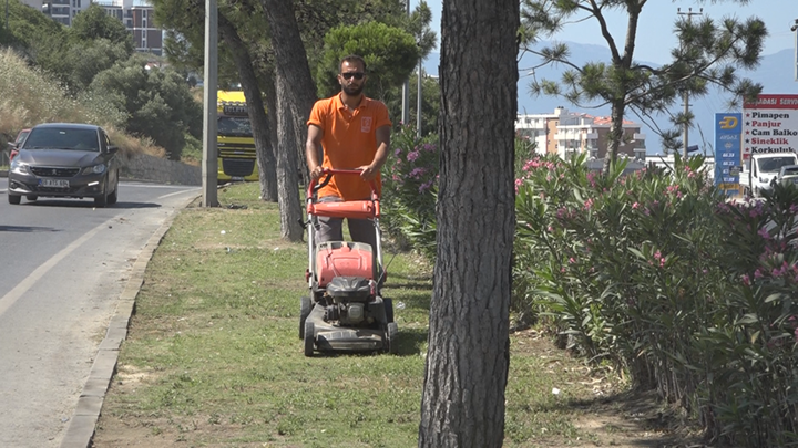 KUŞADASI BELEDİYESİ’NDEN YEŞİL DOKUYA TİTİZ DOKUNUŞ