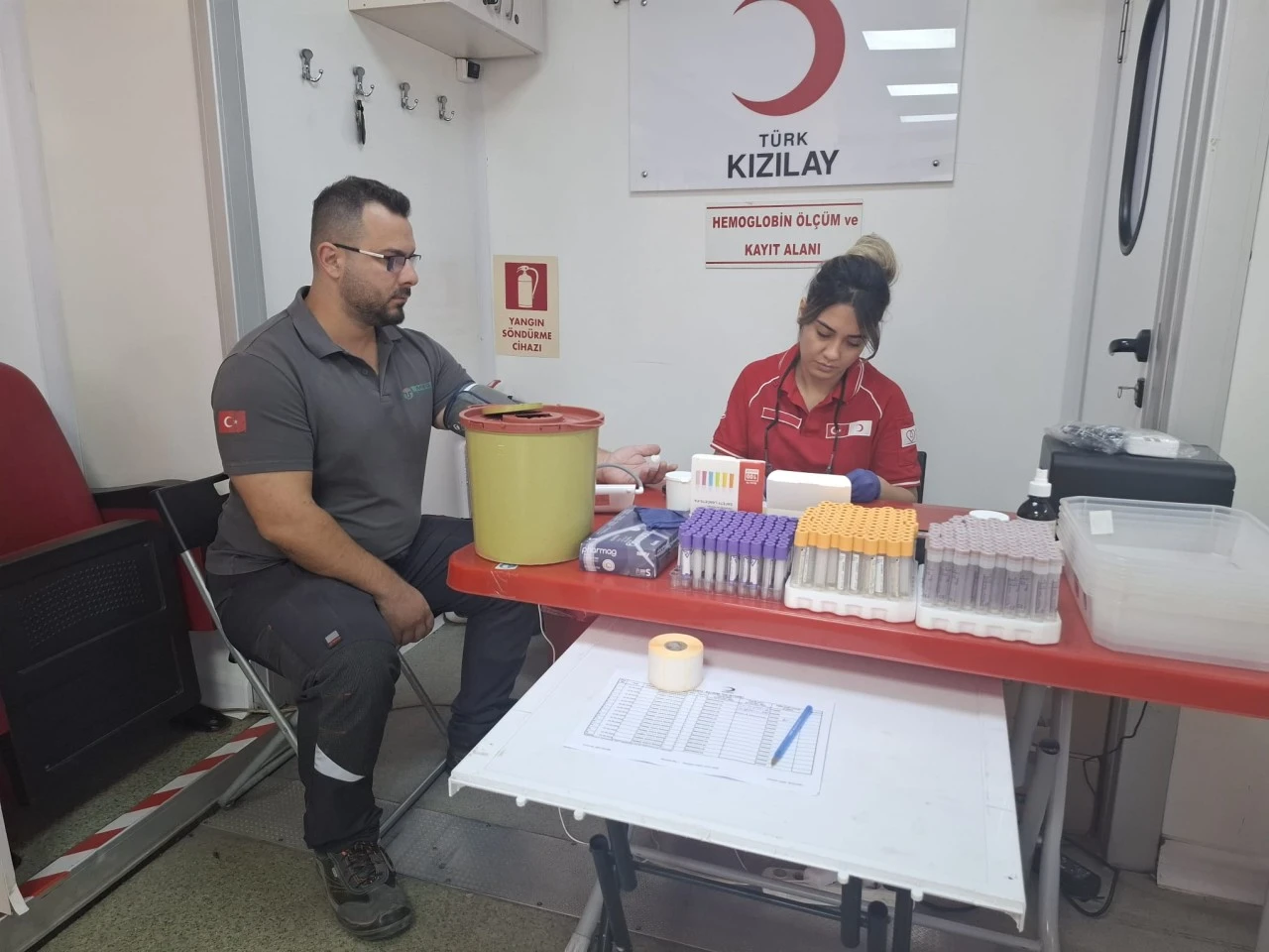 KAN BAĞIŞI ETKİNLİĞİNE YOĞUN İLGİ
