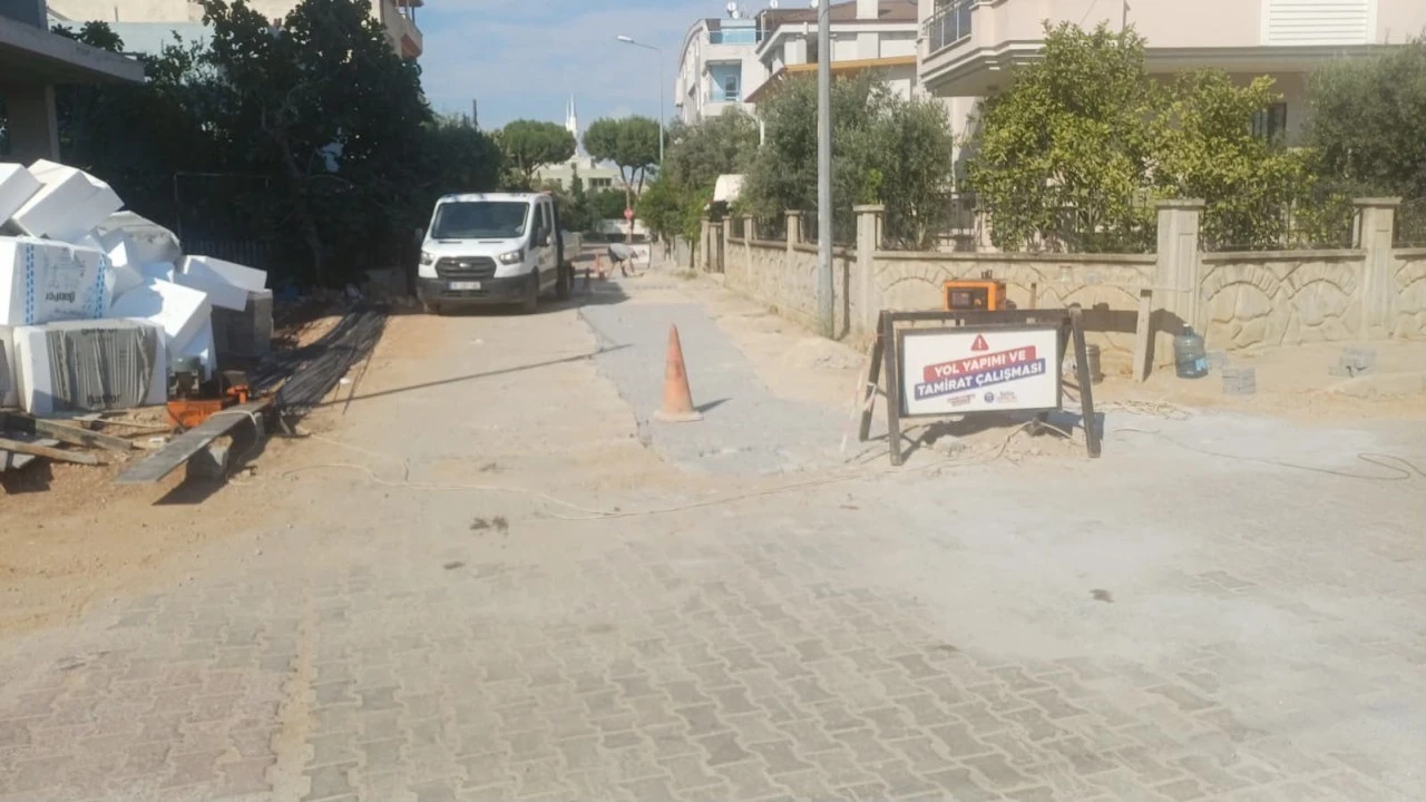 DİDİM BELEDİYE BAŞKANI HATİCE GENÇAY: “DAHA GÜVENLİ VE KONFORLU YOLLAR İÇİN ÇALIŞMALARIMIZI SÜRDÜRÜYORUZ”