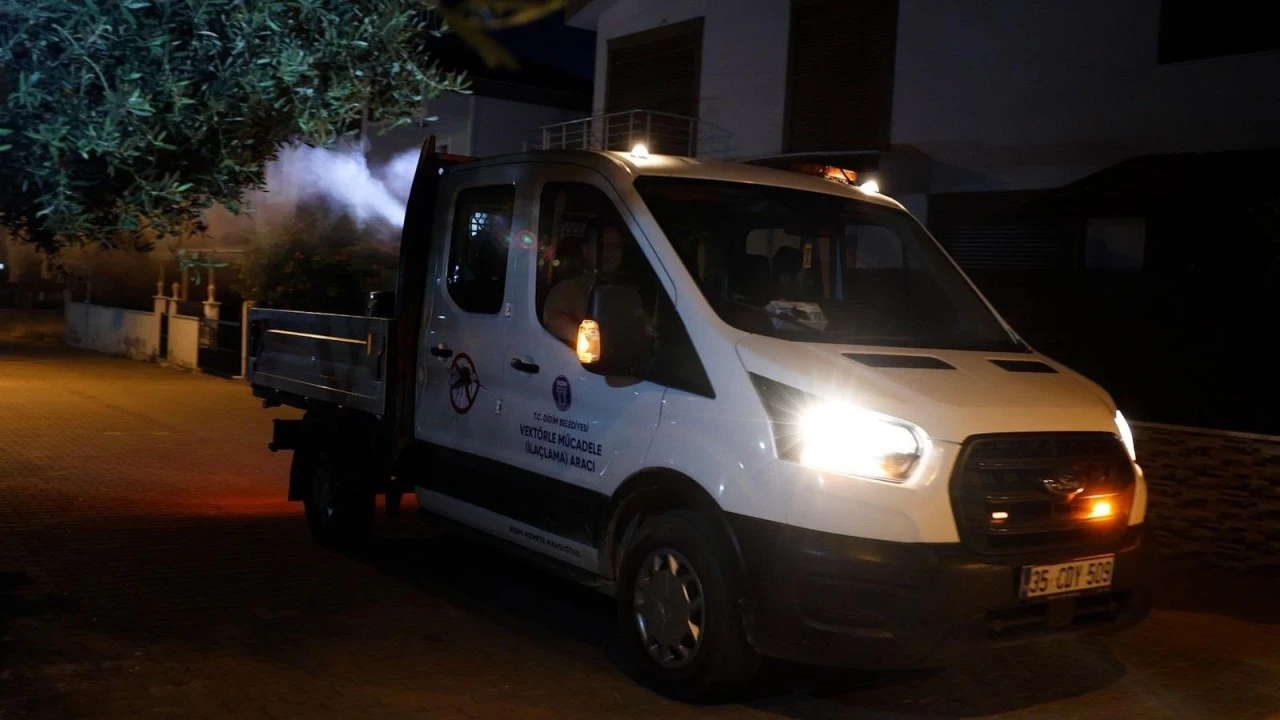 DİDİM BELEDİYESİ’NDEN HALK SAĞLIĞI İÇİN KESİNTİSİZ MESAİ: İLAÇLAMA ÇALIŞMALARI ARALIKSIZ SÜRÜYOR