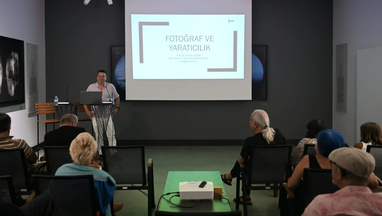 ADA MODERN’DE FOTOĞRAF SANATI FARKLI YÖNLERİYLE MERCEK ALTINA ALINDI