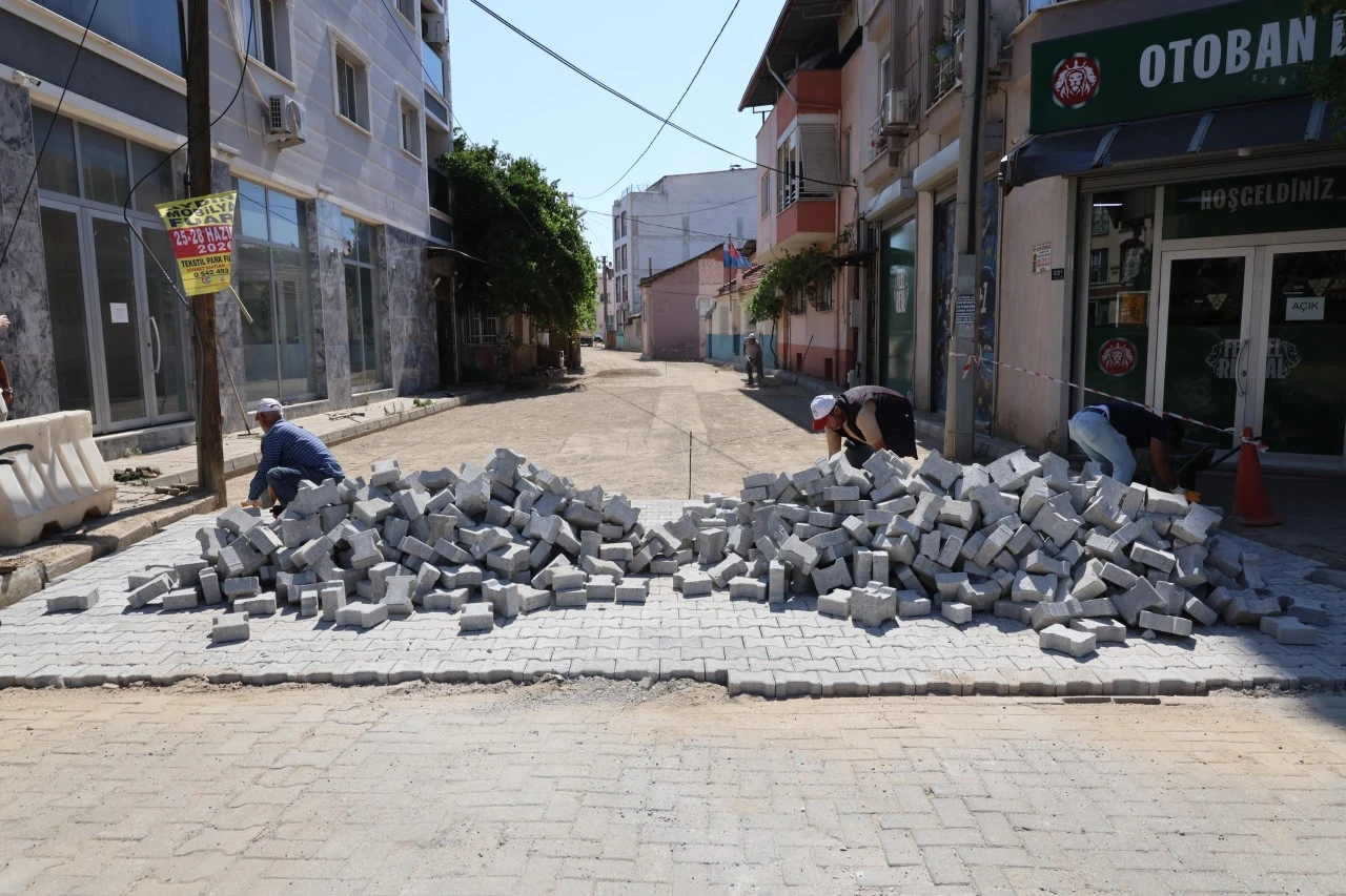 Başkan Tetik 41 noktadaki yol çalışmalarını yerinde inceledi