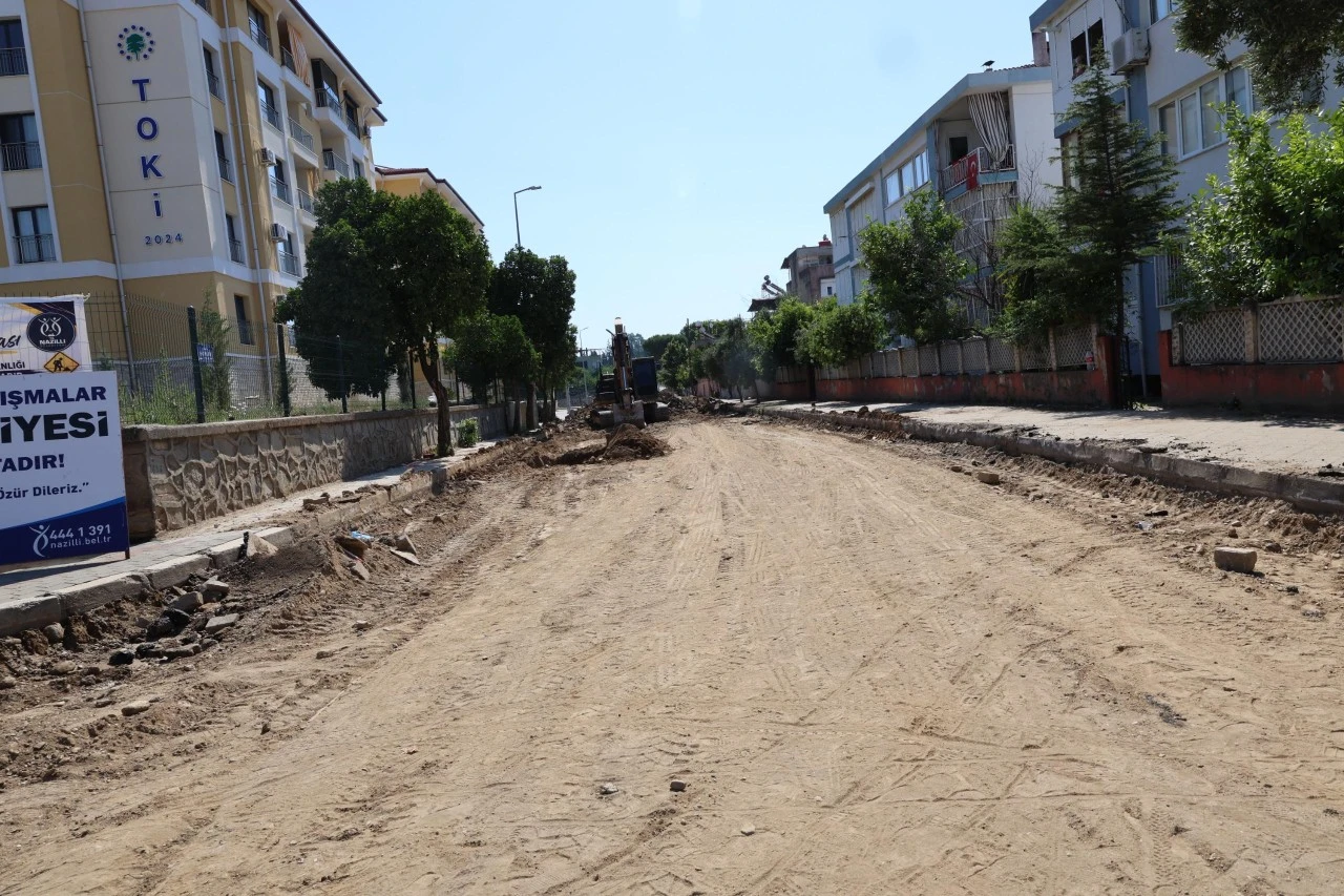 Başkan Tetik 41 noktadaki yol çalışmalarını yerinde inceledi