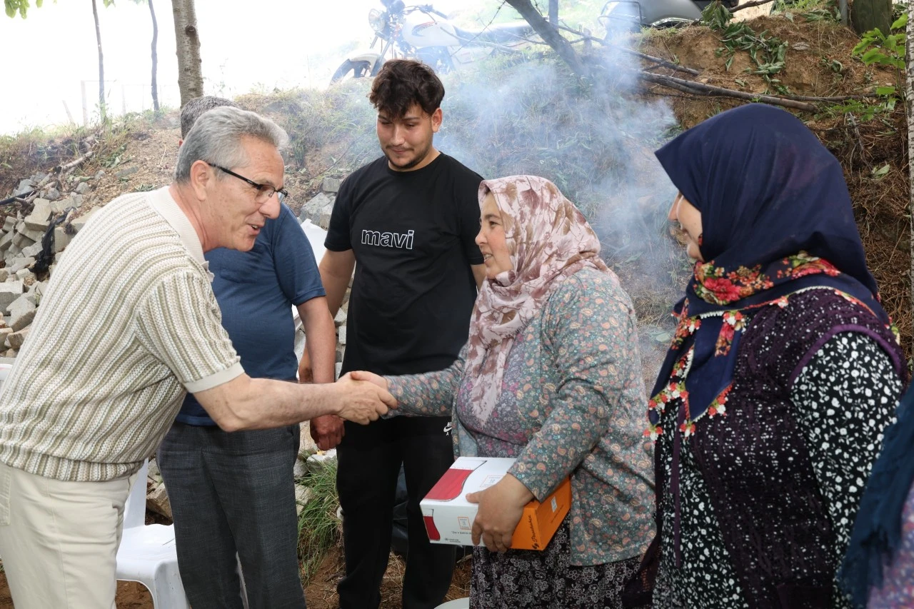 NAZİLLİ'DE MUHTARLARDAN BAŞKAN TETİK'E GÜÇLÜ DESTEK