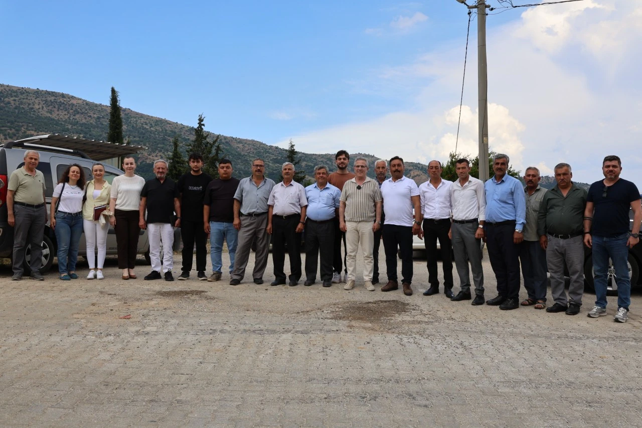 NAZİLLİ'DE MUHTARLARDAN BAŞKAN TETİK'E GÜÇLÜ DESTEK