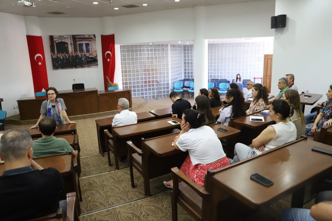 NAZİLLİ BELEDİYESİ HİZMET İÇİ EĞİTİMLERİNE DEVAM EDİYOR