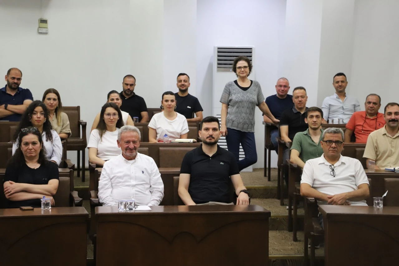 NAZİLLİ BELEDİYESİ HİZMET İÇİ EĞİTİMLERİNE DEVAM EDİYOR