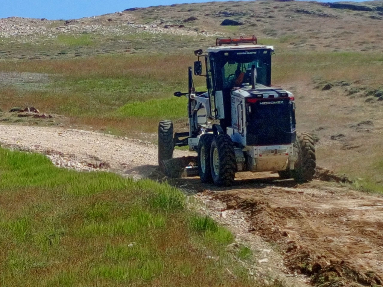 MADRAN VE KORUMAZ YAYLA YOLUNDA YAZ SEZONU ÖNCESİ DÜZENLEME ÇALIŞMALARI TAMAMLANDI