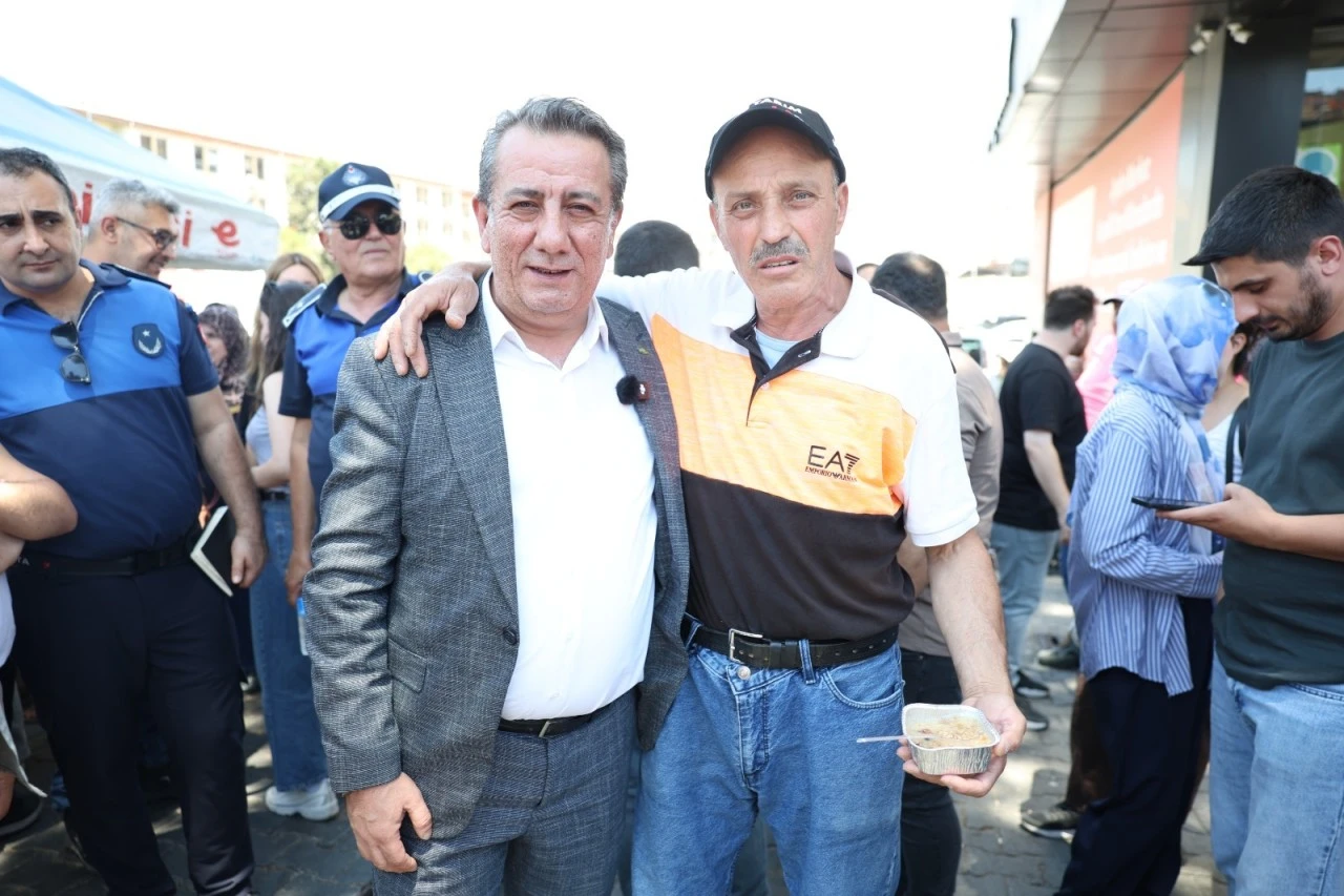 EFELER BELEDİYESİ’NDEN 3 BİN KİŞİLİK AŞURE HAYRI