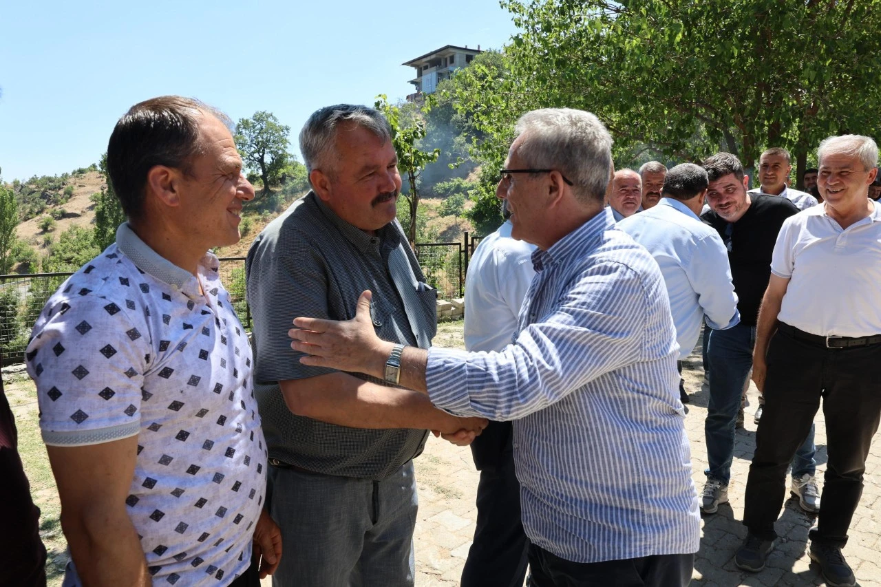 NAZİLLİ BELEDİYE BAŞKANI KIRSALDA GÖNÜLLERE DOKUNUYOR
