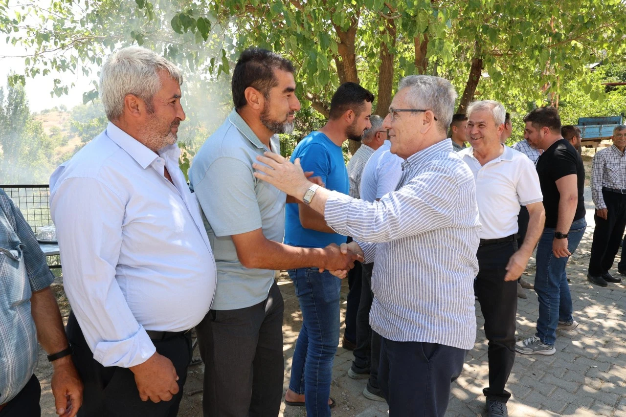 NAZİLLİ BELEDİYE BAŞKANI KIRSALDA GÖNÜLLERE DOKUNUYOR