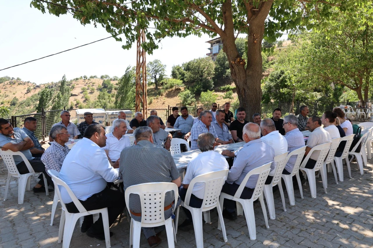 NAZİLLİ BELEDİYE BAŞKANI KIRSALDA GÖNÜLLERE DOKUNUYOR