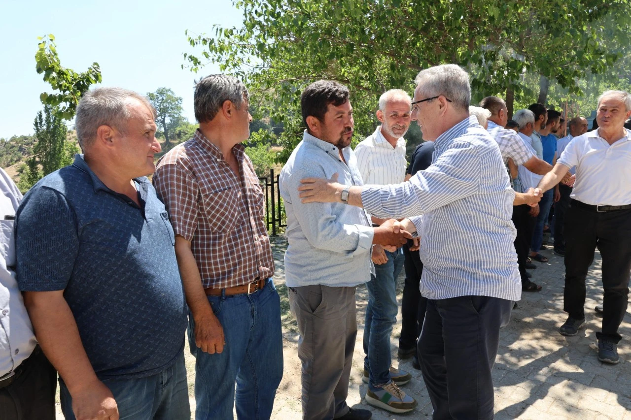 NAZİLLİ BELEDİYE BAŞKANI KIRSALDA GÖNÜLLERE DOKUNUYOR