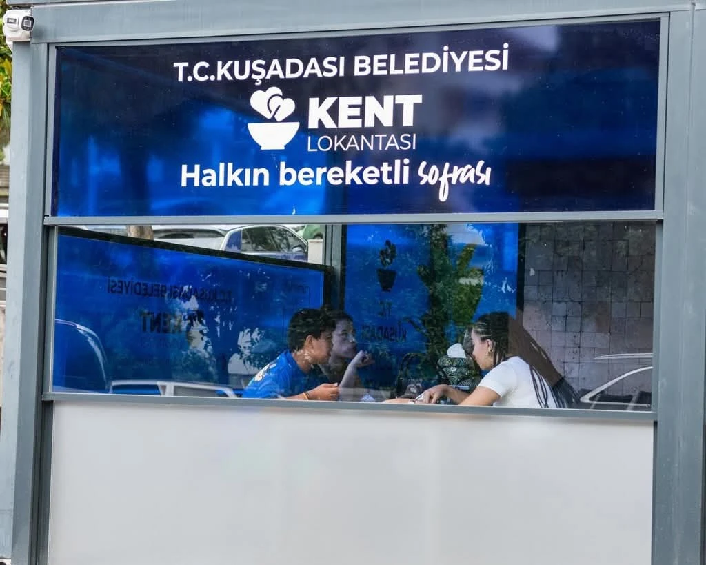 KUŞADASI’NDA UYGUN FİYATA KALİTELİ YEMEK KENT LOKANTASI’NDA