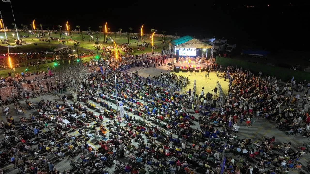 DİDİM LAVANTA & AROMATERAPİ FESTİVALİ, MUHTEŞEM SUZAN KARDEŞ KONSERİYLE BAŞLADI