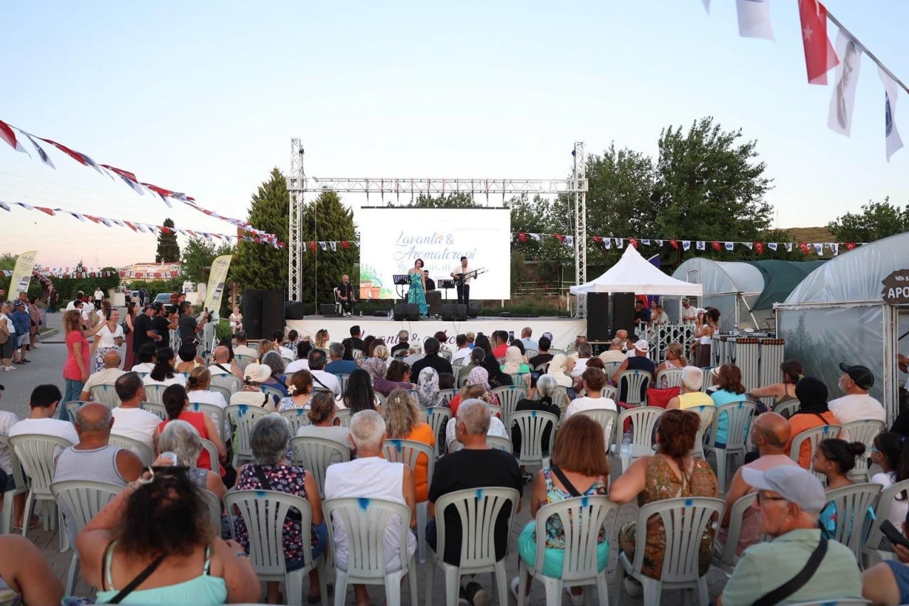 DİDİM’DE LAVANTA & AROMATERAPİ FESTİVALİ MUHTEŞEM BİR FİNALLE SONA ERDİ