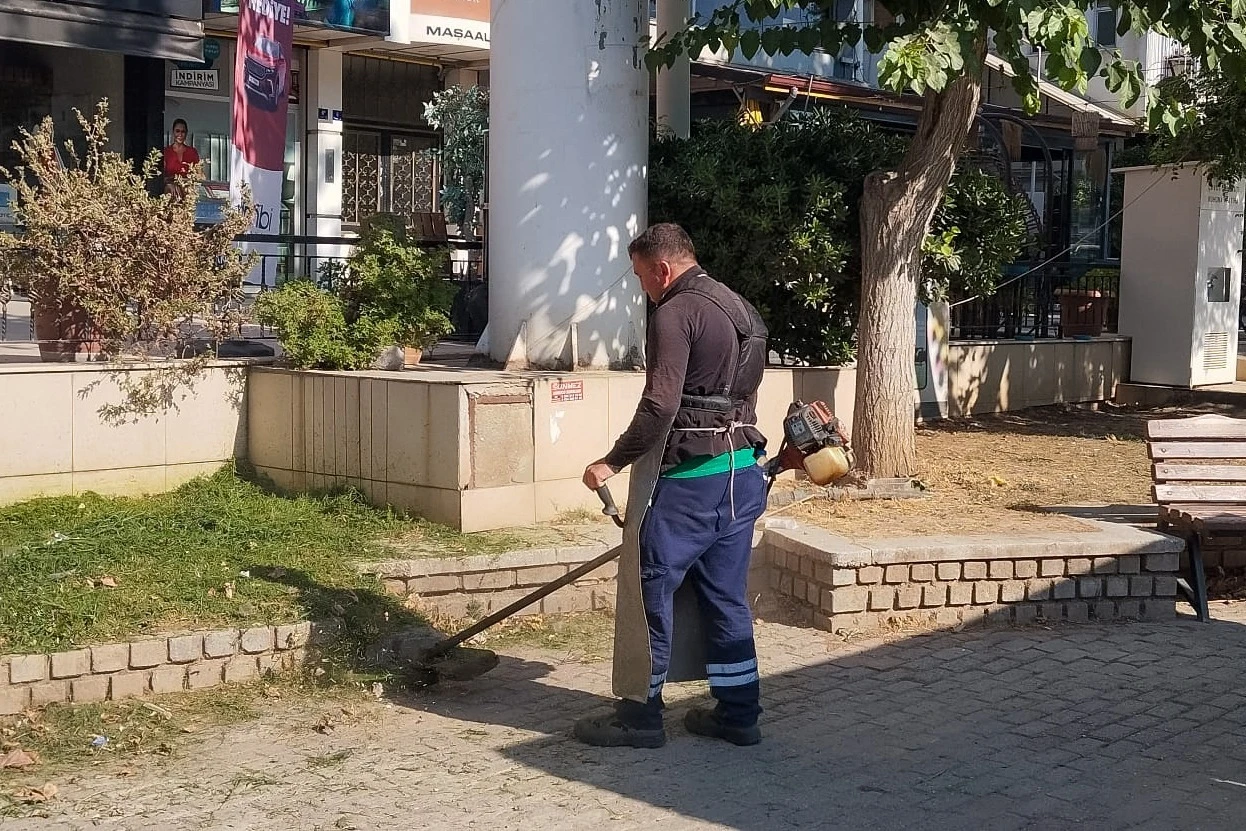 EFELER BELEDİYESİ’NDEN KESİNTİSİZ ÇEVRE MESAİSİ