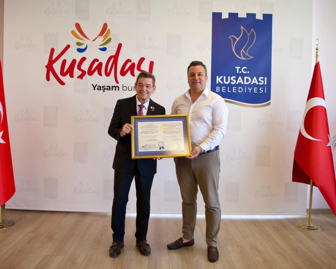 KUŞADASI BELEDİYESİ’NDEN WERNER ARNDT’A FAHRİ HEMŞEHRİLİK UNVANI