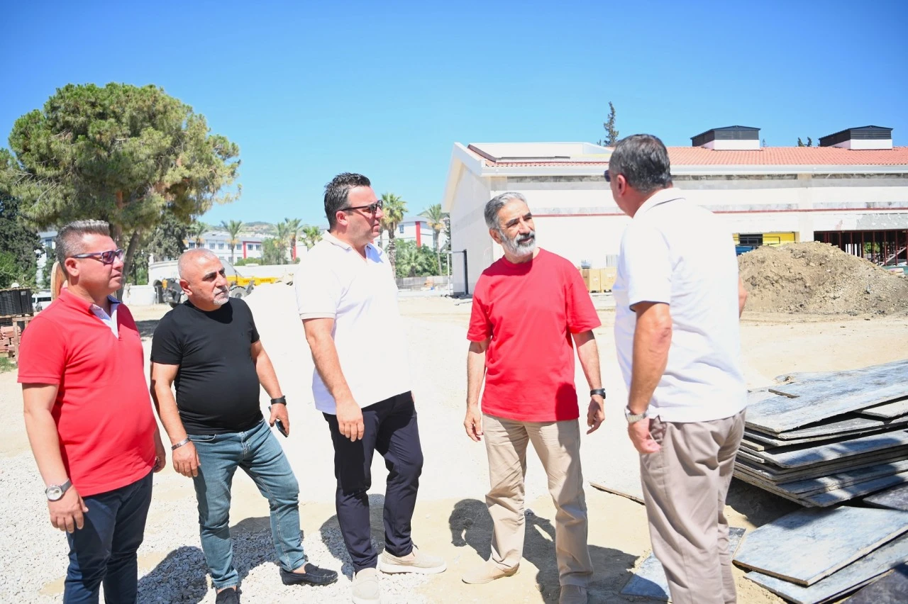 BAŞKAN VEKİLİ TAHSİN DEMİRTAŞ’TAN KENT MERKEZİNDE İNCELEME VE ESNAF ZİYARETİ