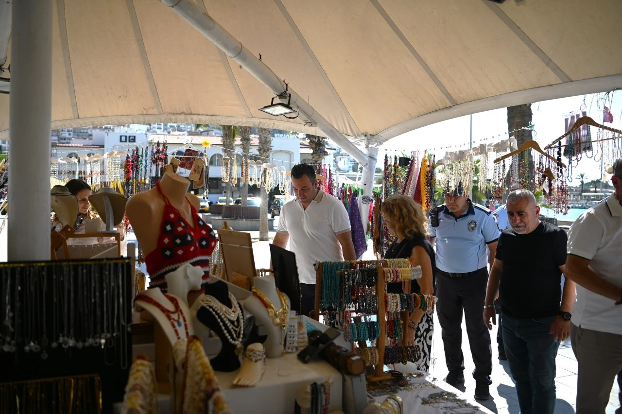 BAŞKAN VEKİLİ TAHSİN DEMİRTAŞ’TAN KENT MERKEZİNDE İNCELEME VE ESNAF ZİYARETİ