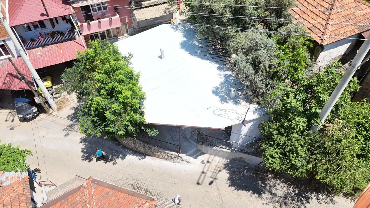 NAZİLLİ BELEDİYESİ AKSU'DA ATIL DURUMDAKİ KÖY KONAĞINI BAŞTAN SONA YENİLEDİ