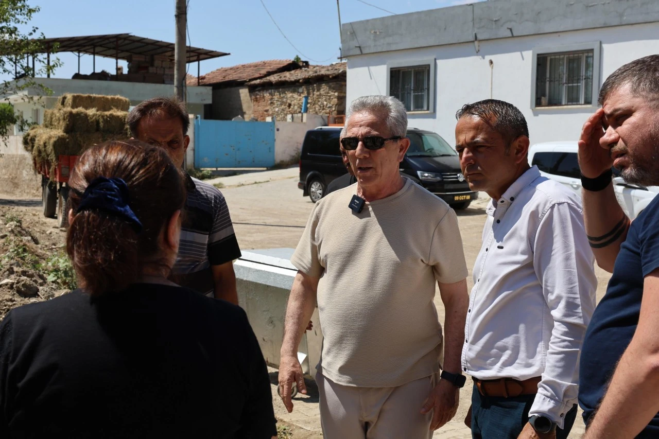 Başkan Tetik:  “NAZİLLİ’DE YENİLENMEYEN BİR METREKARE YOL KALMAYACAK”