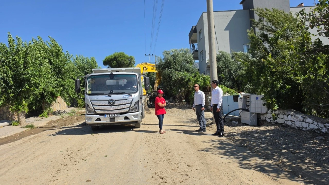 KUYUCAK’TA FATİH MAHALLESİ’NDE ÜSTYAPI ÇALIŞMALARI BAŞLADI