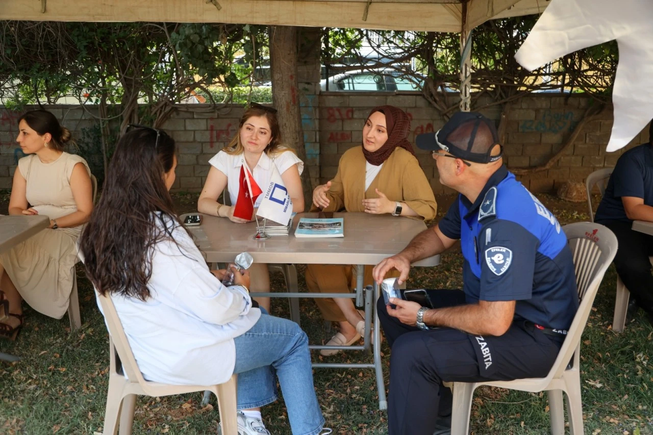 Efeler'de Meslek Tanıtım Günleri kapılarını açtı:  Başkan Yetişkin gençler ve ailelerle bir araya geldi