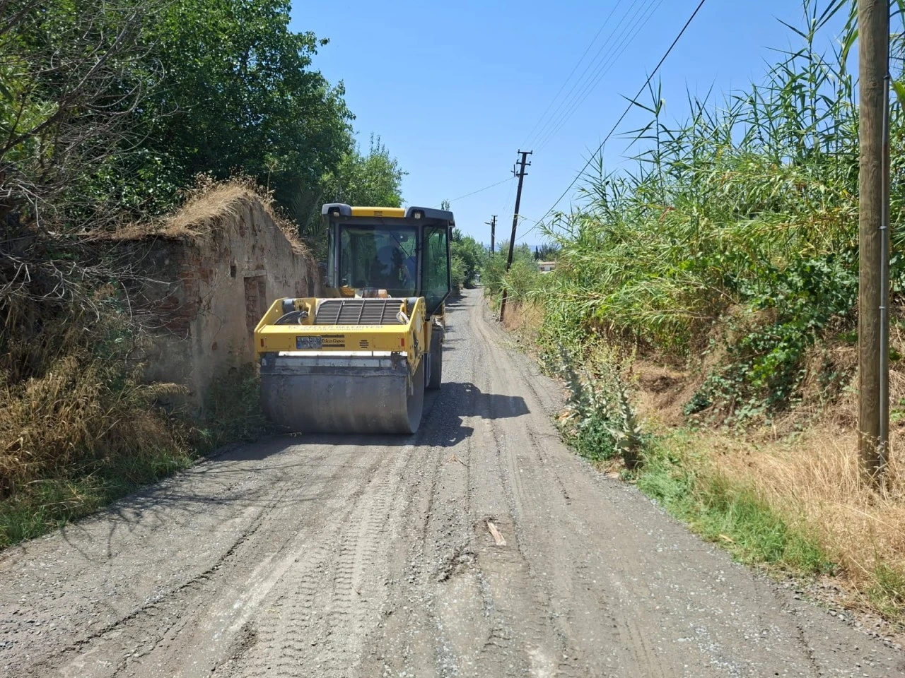 Başkan Anıl Yetişkin ile Efeler'de Yol Yatırımları Sürüyor