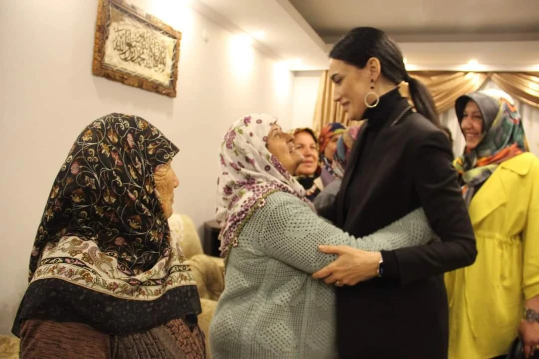 Kızılcak&ouml;yl&uuml;lerden Seda SArıbaş'a sevgi seli