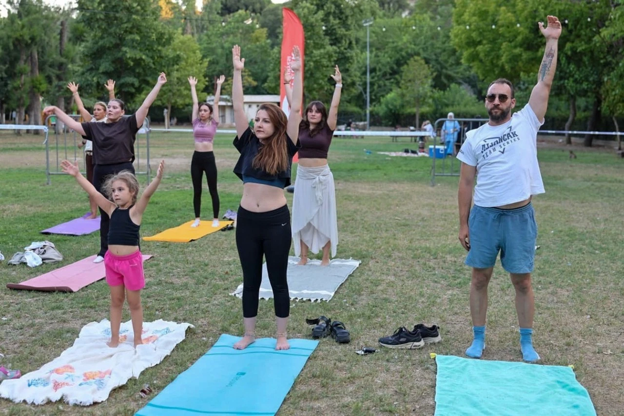 Efeler'den Pınarbaşı'nda yoga ve pilates buluşması