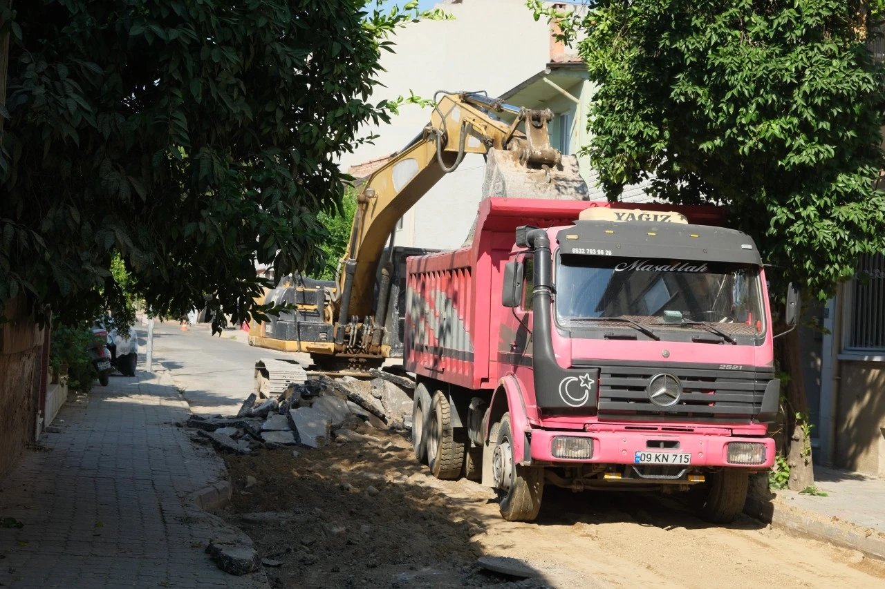 Yeni Mahalle'de 6 sokak aynı anda yenileniyor